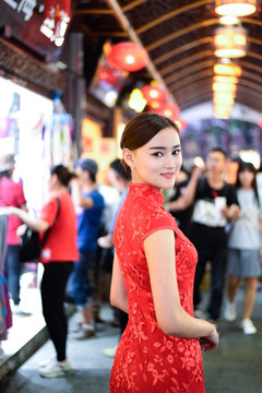 古鎮里的美女