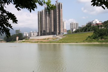 春潮广场外景