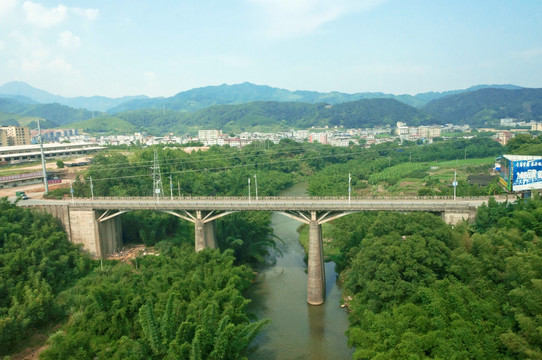 山区路桥