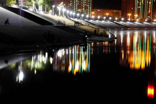 城市夜景 霓虹灯 街景 嫩江畔