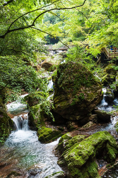 神农架天生桥景区