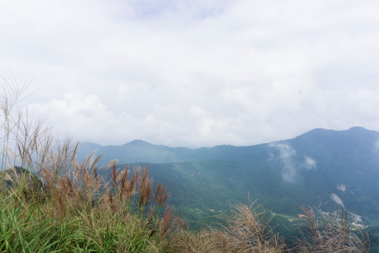 缺牙山