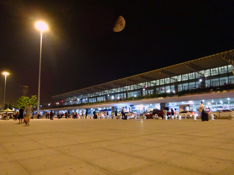 成都双流机场T1航站楼夜景