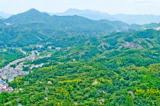 鼎湖峰俯瞰