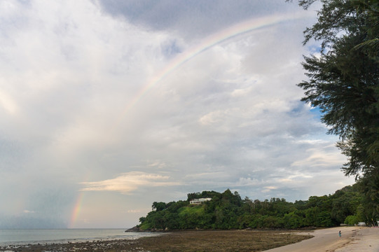 泰国普吉岛海滩彩虹