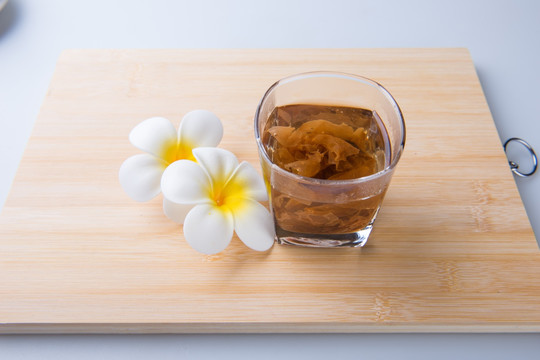 玫瑰花蜜沖飲