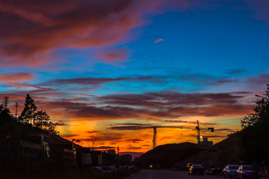 南宁燕子岭东沟岭的夕阳晚霞