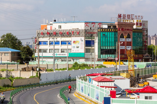 龙阳路地铁站扩建