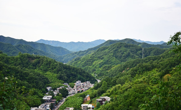 重渡沟山脉风景