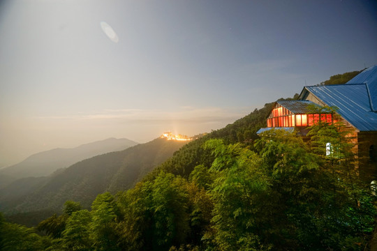 莫干山竹林日出