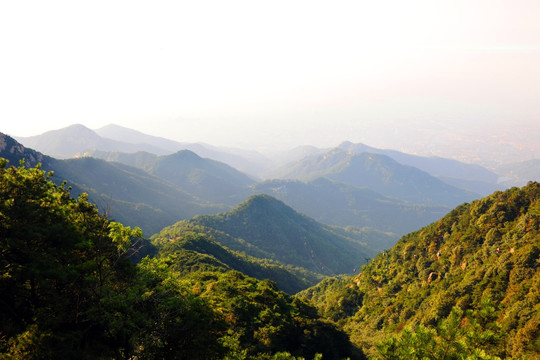 沂蒙山高清图  绵延蒙山高