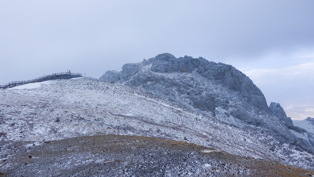 雪山