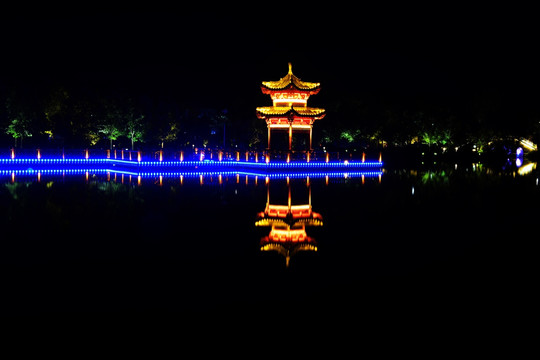 夜景 公园 灯光 美丽小镇 美