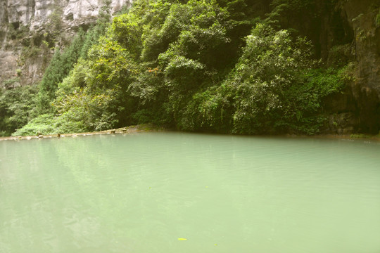 岩溶泉水 高山流水