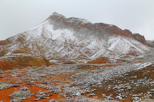 张掖七彩丹霞 雪景