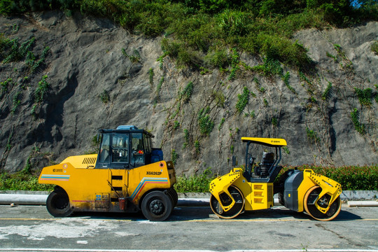 道路施工车辆