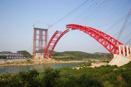 建设中的马滩红水河特大桥