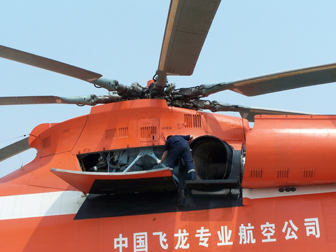米26 世界最大直升机 螺旋桨