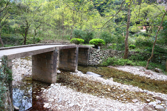 雁荡山山溪石桥