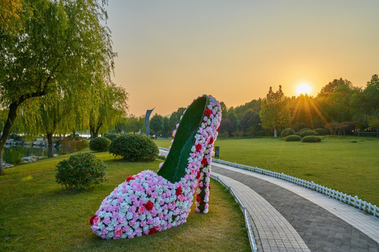 高像素 花鞋雕塑 婚庆园