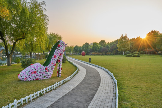 高像素 花鞋雕塑 婚庆园