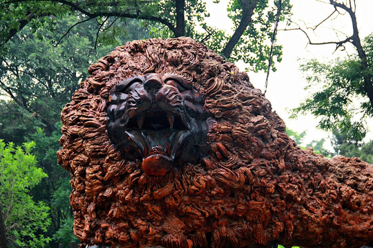 木雕 雄獅