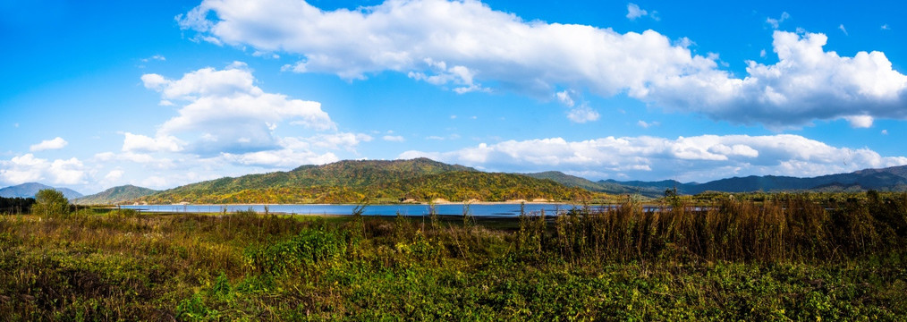 远山云朵 高清全景大图