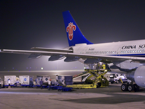 中国南方航空 飞机 夜景