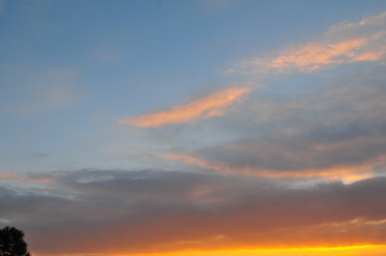 城市之光 夕阳正浓 瑰丽晚霞