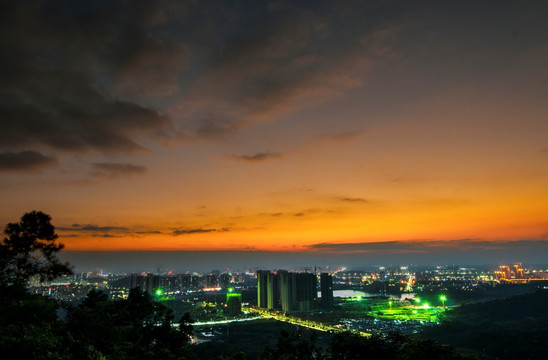 城市之光 夕阳正浓 瑰丽晚霞