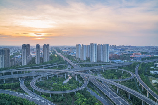 中国城市立交桥及交通路网建设