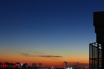 夕阳龙山塔