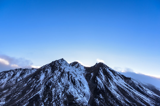 巴郎山云海