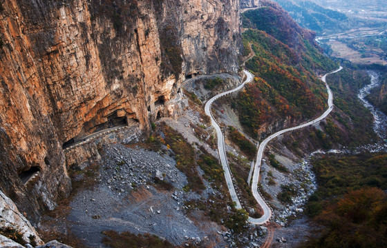 郭亮村