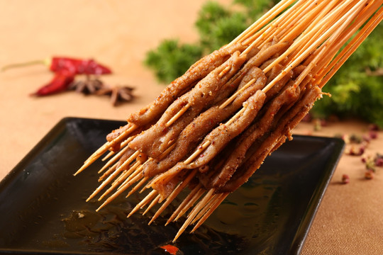竹签烤鸭肠
