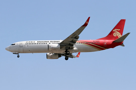 深圳航空 波音737 飞机降落