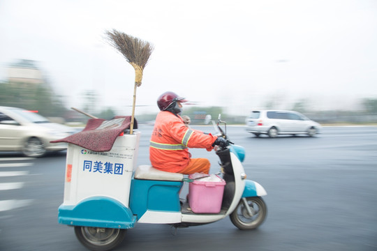 清晨的清洁工