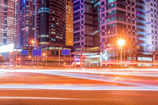 陆家嘴建筑夜景和车流光影