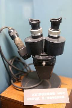 老式德德国显微镜