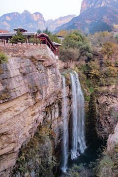 山西锡峡沟瀑布