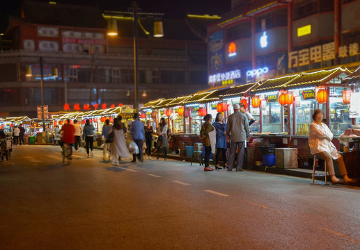 繁华的夜市