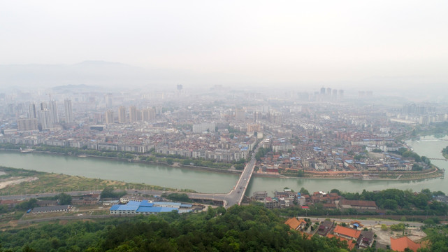 清晨的城市