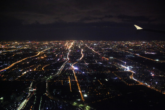 夜空中俯瞰北京城市夜景