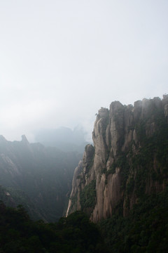 三清山风光摄影 雾中的三清山