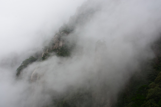 三清山风光摄影 雾中的三清山