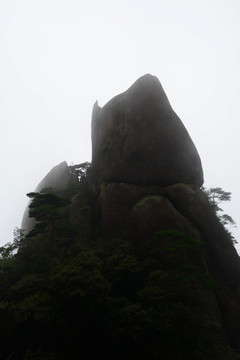 三清山风光摄影 雾中的三清山