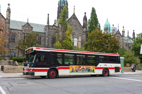 多伦多公交车 多伦多大学 汽车
