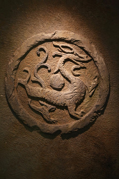 古代龙纹图案壁刻