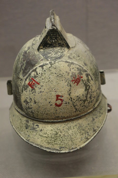 民国时期的消防头盔