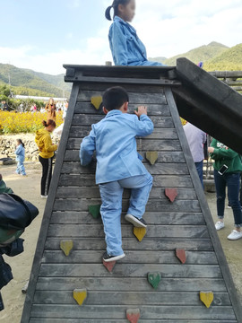 儿童攀岩